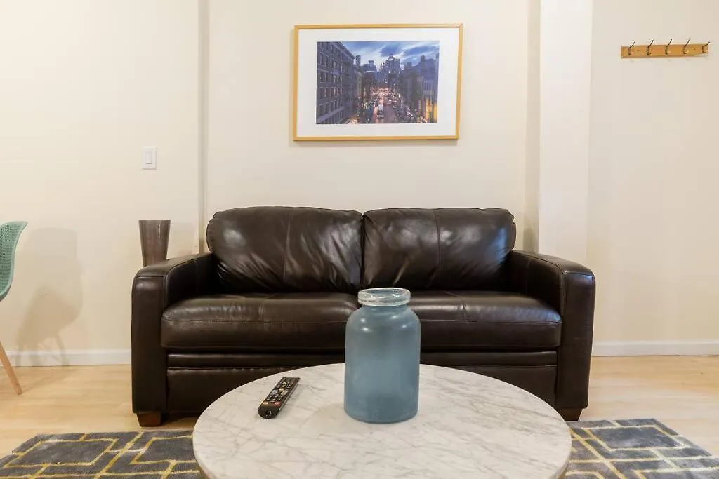 Comfortable Apartment With Workstation New York 0*,
